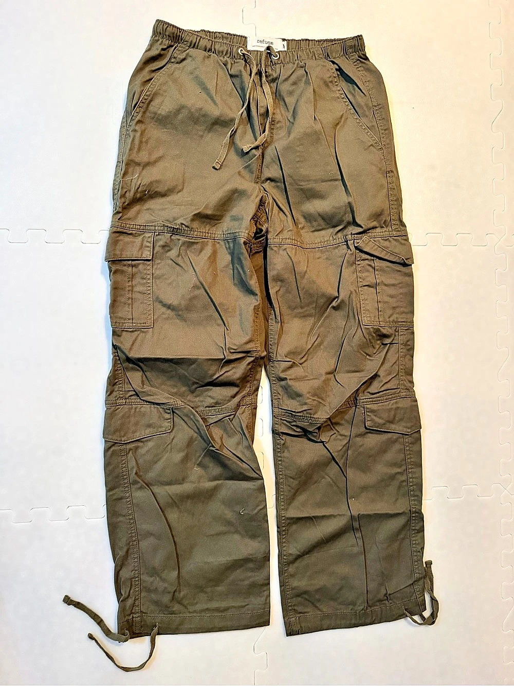 Women’s refuge Olive Cargo Jogger Pants Size Medium